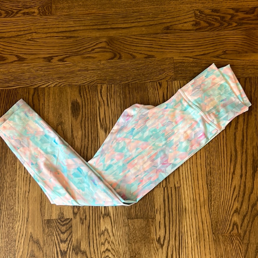 DYI legging with beautiful mosaic detail